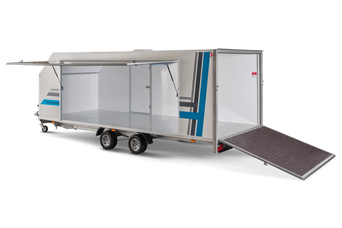 Photo of model 4